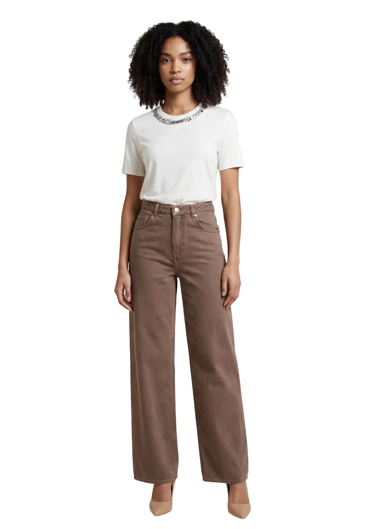 Pantaloni marroni Only Onltaylor-Silla Barrel Pnt, 100% cotone, vita alta e gamba ampia sagomata; design con tasche posteriori e vestibilità ampia per un look trendy e confortevole. Vista frontale Figura intera