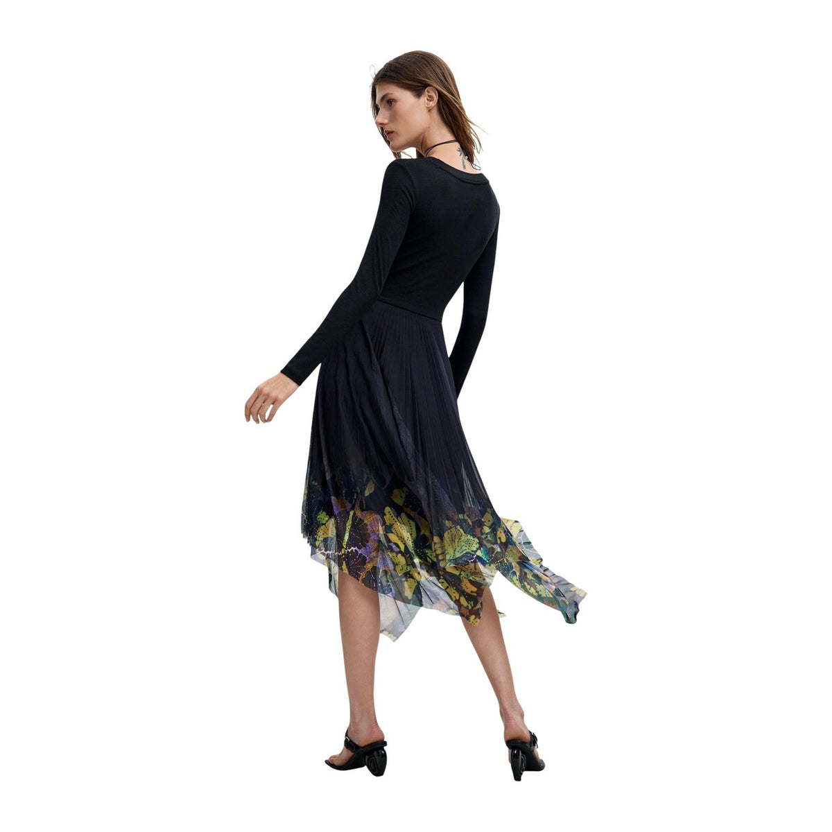 Abito midi Desigual Christian Lacroix donna nero VEST_ALBA_LACROIX. Vestito in maglia a maniche lunghe con busto nero tinta unita e gonna con fantasia grafica artistica multicolor, collezione autunno inverno.