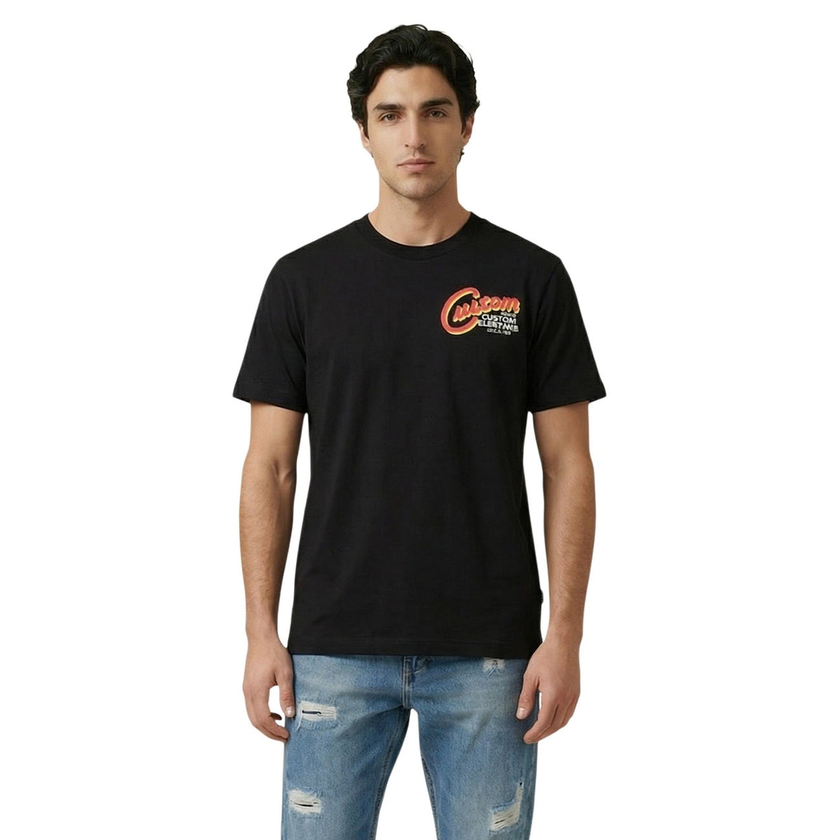 Replay T-shirt uomo M3352 nera; maglia a maniche corte in cotone con stampa logata, stile urban essenziale e lavabile comodamente in lavatrice. Vista frontale