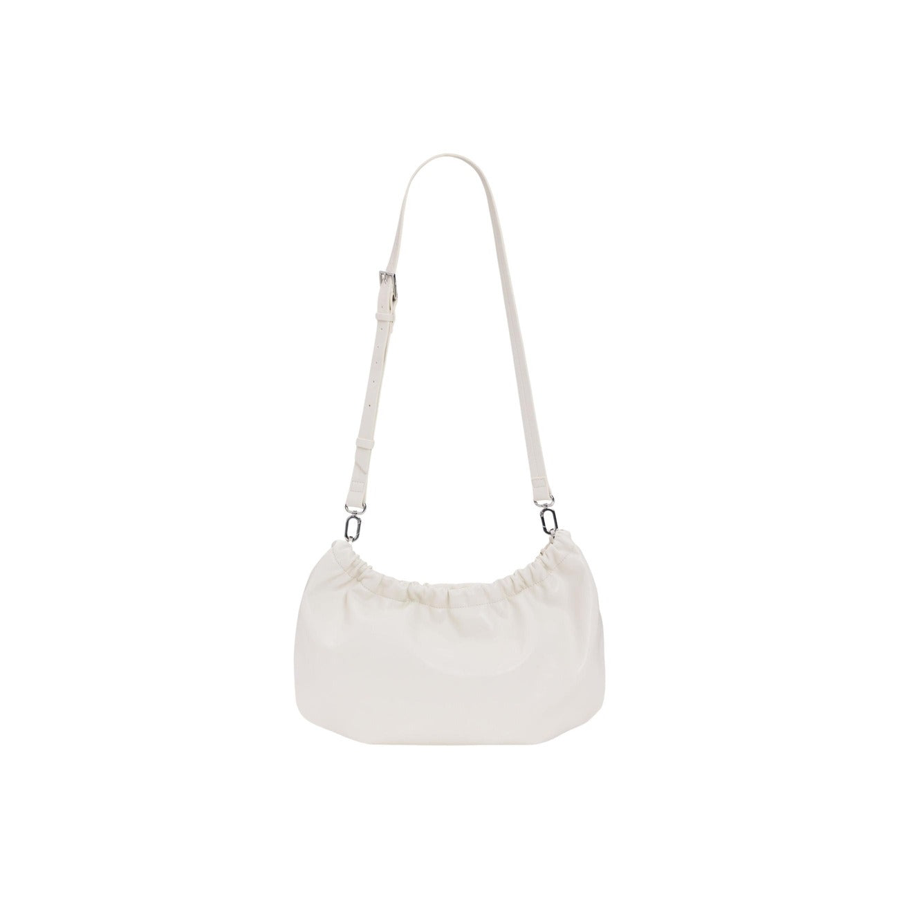 Borsa ovale panna Desigual; effetto pelle, manico trekking, tracolla intercambiabile, charm portacarte. Design convertibile SS26. Vista posteriore con tracolla