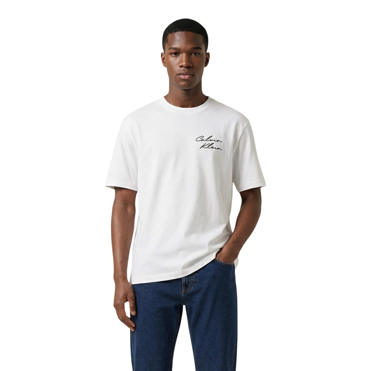 T-shirt CK Jeans Heavy Cotton; taglio rilassato, 100% cotone pesante. Ricamo logo fronte/retro, girocollo, manica corta. Stile streetwear autentico. Colore bianco