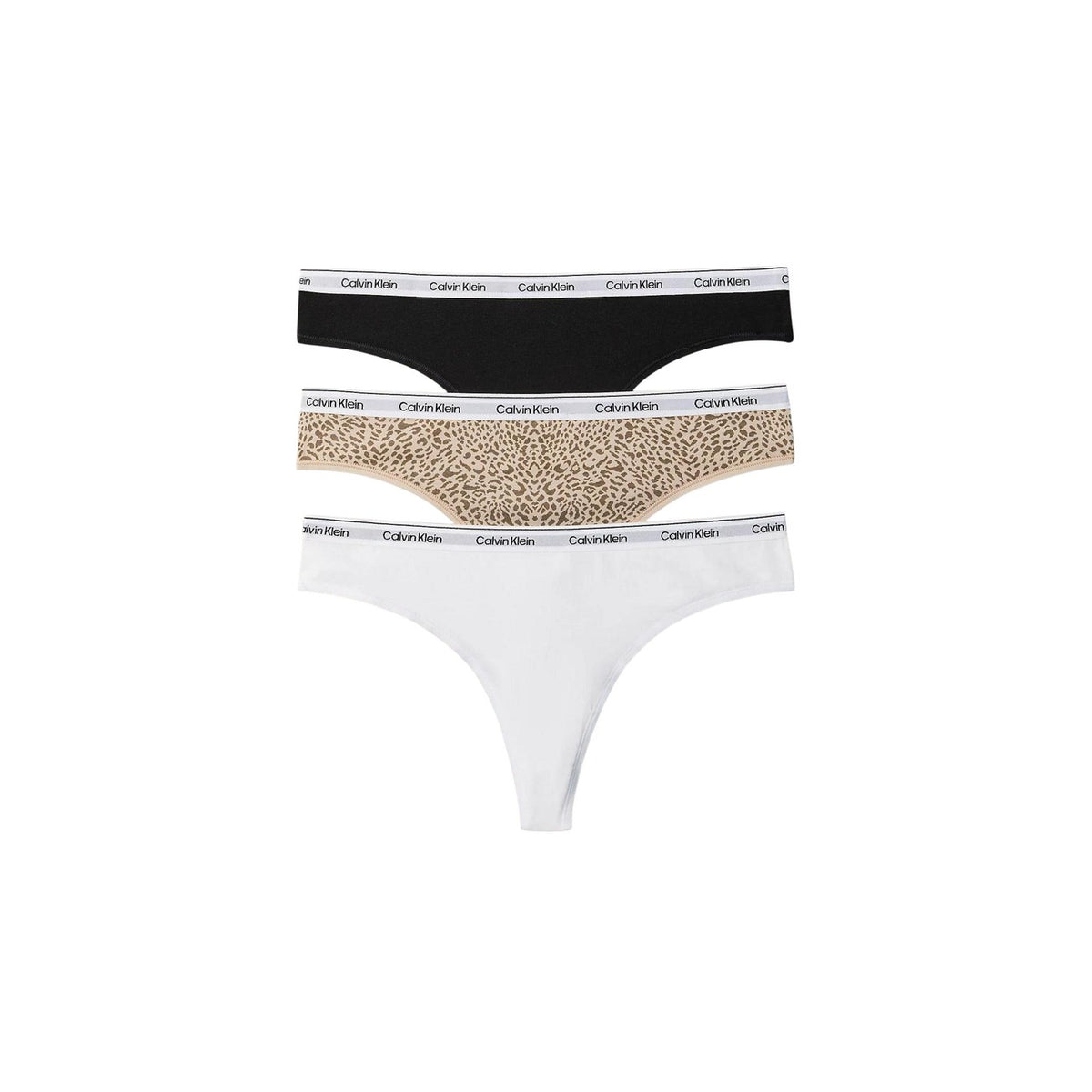 Multipack 3 Slip Brasiliana Donna Calvin Klein; Tessuto elasticizzato in cotone e lycra nei colori nero, bianco e stampa animalier. Modello a vita media con taglio brasiliano sensuale e fascia elastica logata, stile casual essentials 4 stagioni.