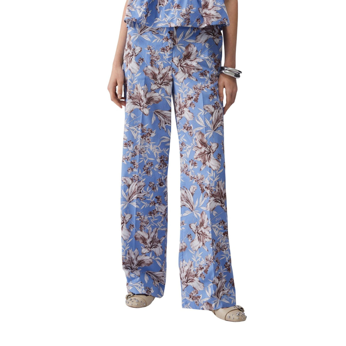 Pantaloni Liu Jo Popeline; stampa floreale, wide leg, 100% cotone, vestibilità regolare. Stile fresco e raffinato per la tua estate. Vista frontale