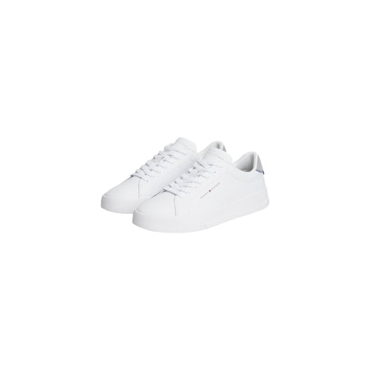 Sneakers Bianche Tommy Hilfiger; 80% Pelle. Suola 3 cm, logo laterale, design minimal. Eleganti, robuste e ideali per l'uso quotidiano Frontale laterale