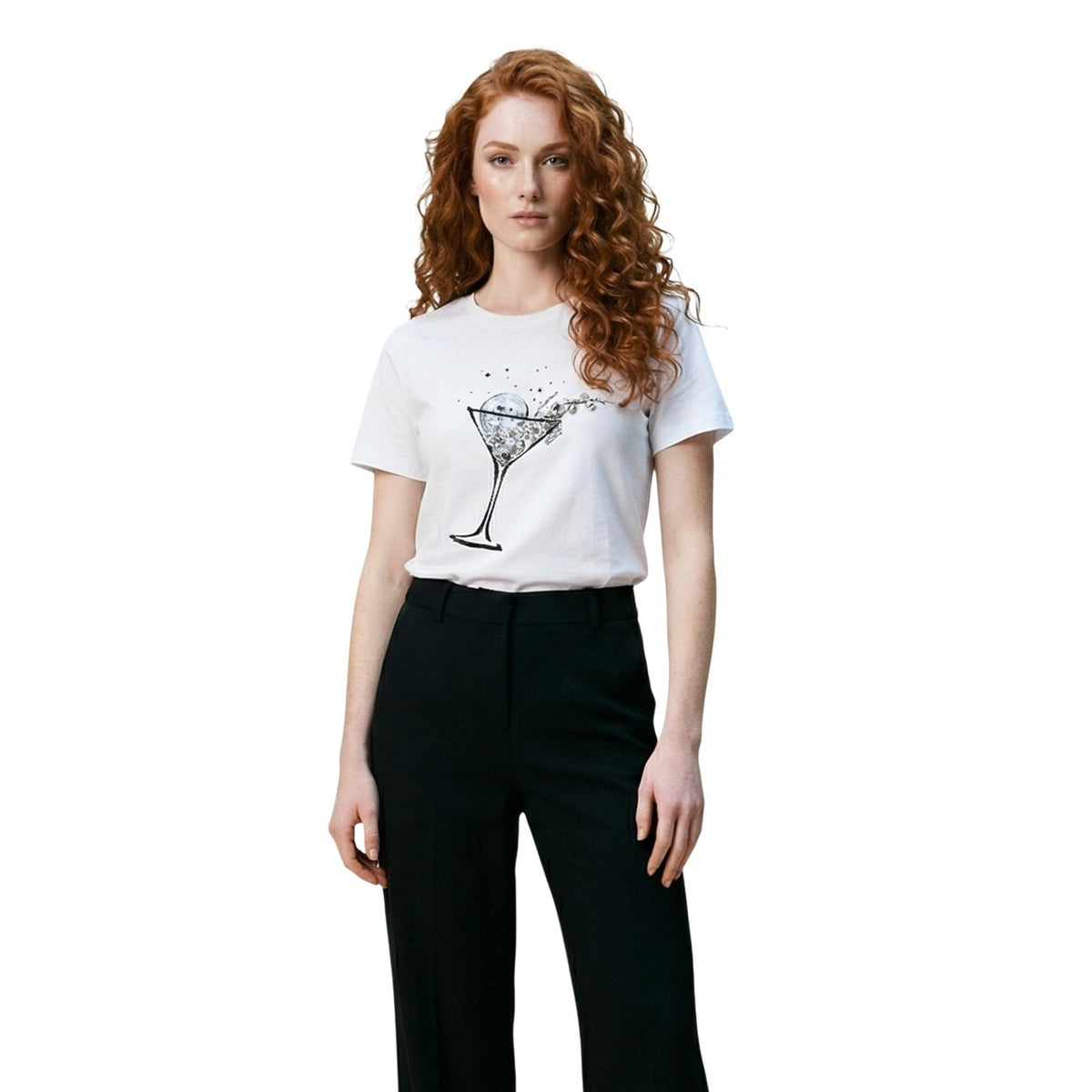 Liu Jo T-shirt bianca Cocktail Brillante WA6237; 100% cotone, stampa con dettagli luminosi, scollo tondo. Qualità premium e stile contemporaneo. Vista frontale