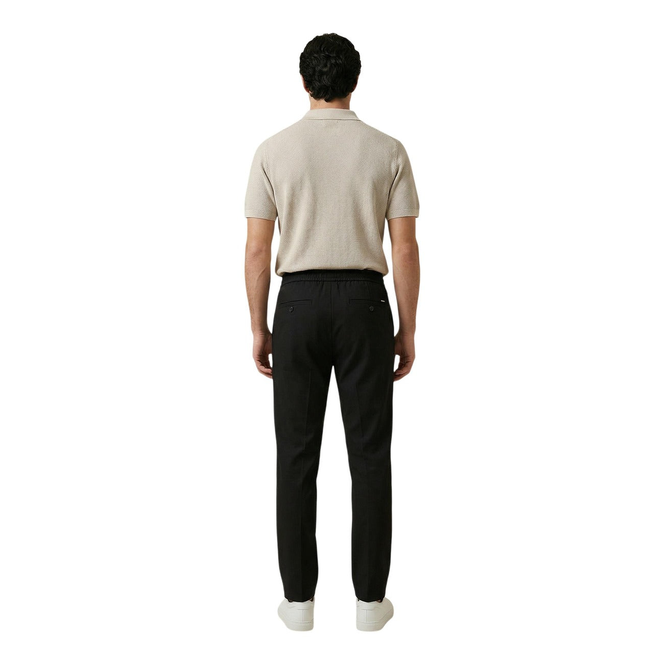 Gianni Lupo GL5240BD Comfort Pants; tessuto morbido stretch, vita elastica con lacci, linea diritta. Il pantalone versatile per il lavoro e il tempo libero. Colore nero. Vista posteriore figura intera