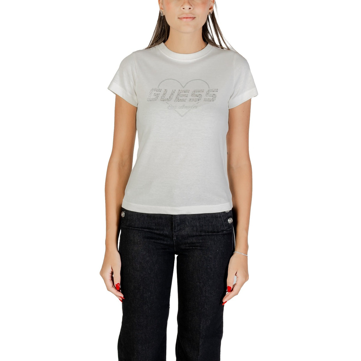 T-shirt Guess Active NARCISO donna bianca con stampa strass maniche corte scollo tondo - vista frontale indossata mezzo busto modella