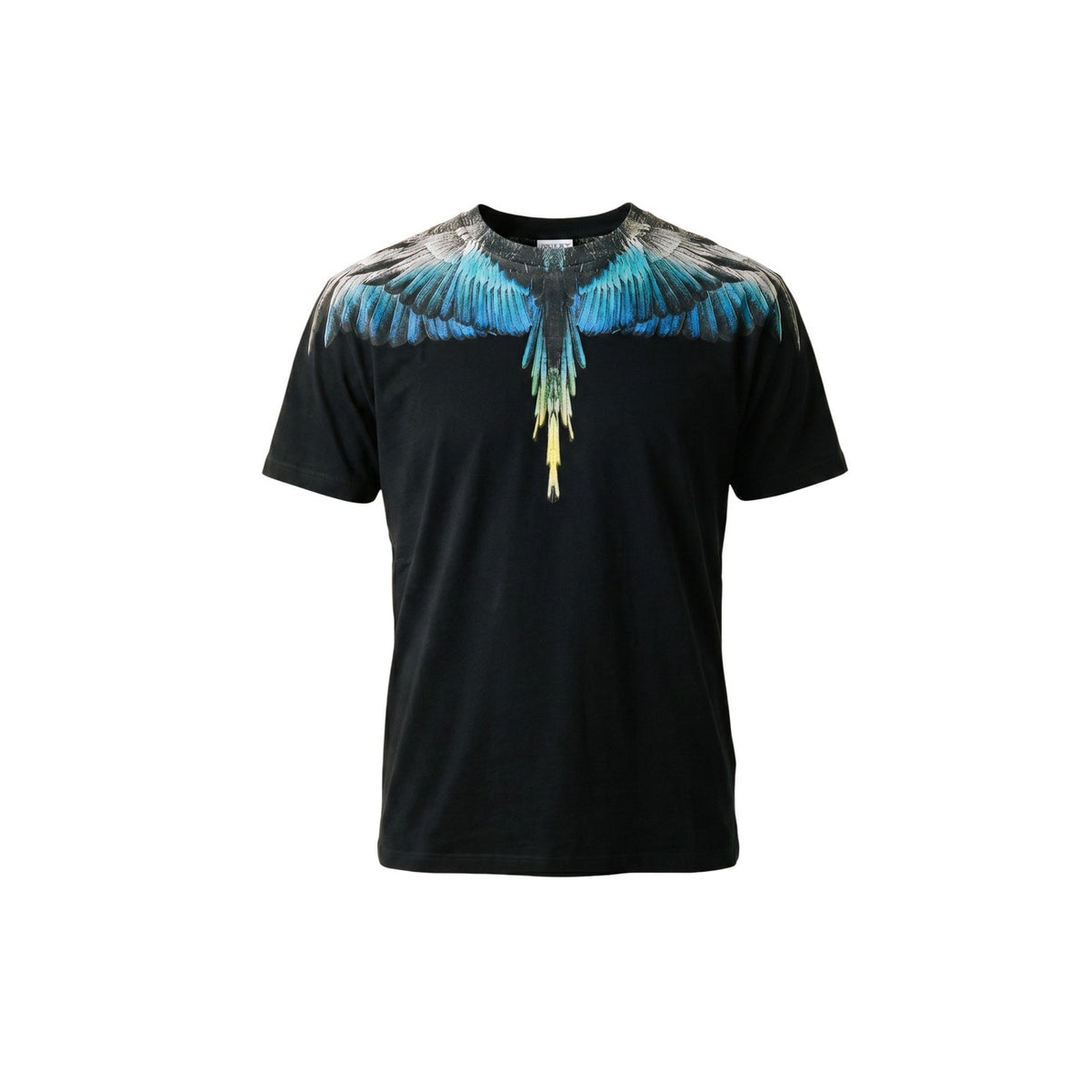 T-shirt County Of Milan; Nero. 100% Cotone premium. Iconica stampa ali su spalle e petto, vestibilità regular, girocollo. Stile urban-chic iconico, stagione 2026. Vista stesa