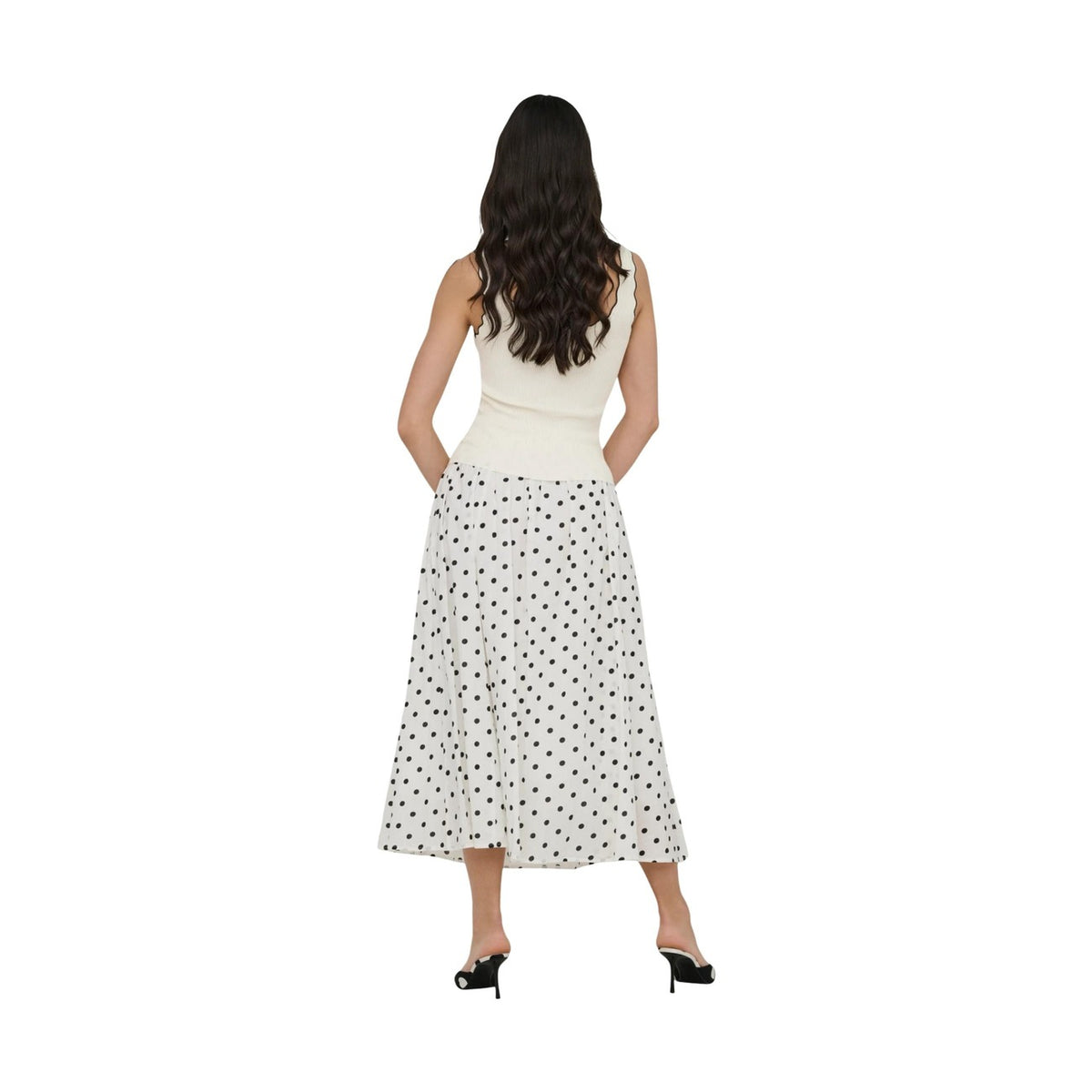 Top maglia JDY; 80% viscosa, 20% nylon. Scollo a U, dettagli smerlati, senza maniche. Maglia piatta elastica e traspirante, vestibilità aderente "Knit Fit". Colore bianco panna vista posteriore