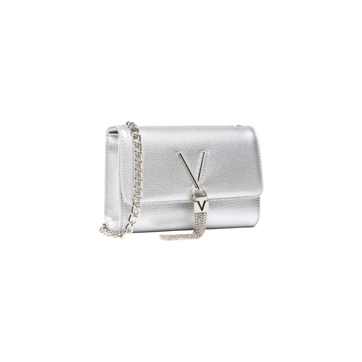 Pochette Valentino Divina; 100% Poliuretano. Logo V con frange metalliche, tracolla a catena oro, chiusura magnetica. Accessorio glamour compatto per smartphone e nécessaire. Colore argento vista frontale Laterale
