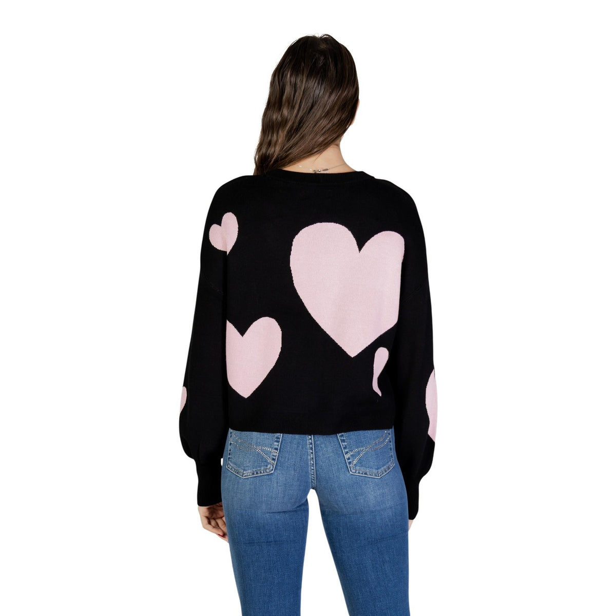 Maglia Only donna nera con stampa cuori rosa maniche lunghe - vista posteriore retro indossata da modello