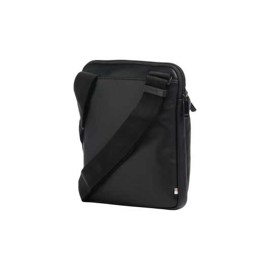 Tracolla BOSS uomo nera modello Jace Envelope. Borsello uomo nero sportivo e da viaggio in materiale riciclato con zip sul davanti, tracolla in nastro regolabile e logo a contrasto stile casual e urban.