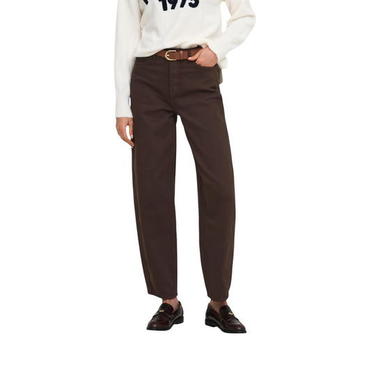 Jeans Jacqueline de Yong marroni donna 15380590. Pantaloni jeans da donna marroni a gamba larga modello barrel baggy, jeans loose fit casual in cotone riciclato con vita alta, denim 4 stagioni.