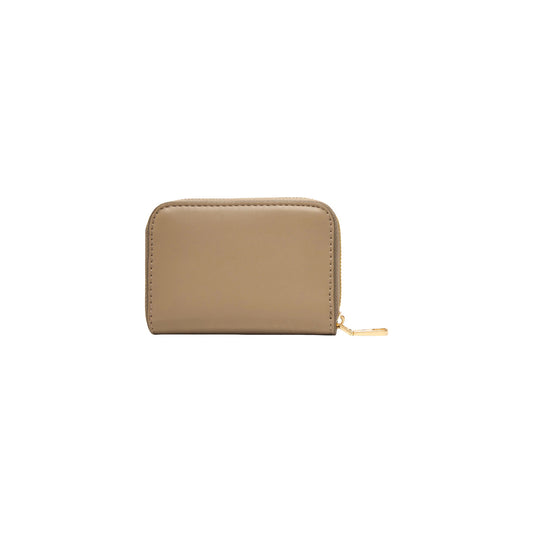 Portafoglio Mini Calvin Klein Bold; Beige. Chiusura zip-around dorata, logo CK in rilievo, scomparti interni multifunzione. Dimensioni micro (10x7 cm), stile minimal e raffinato 4 stagioni. Posteriore