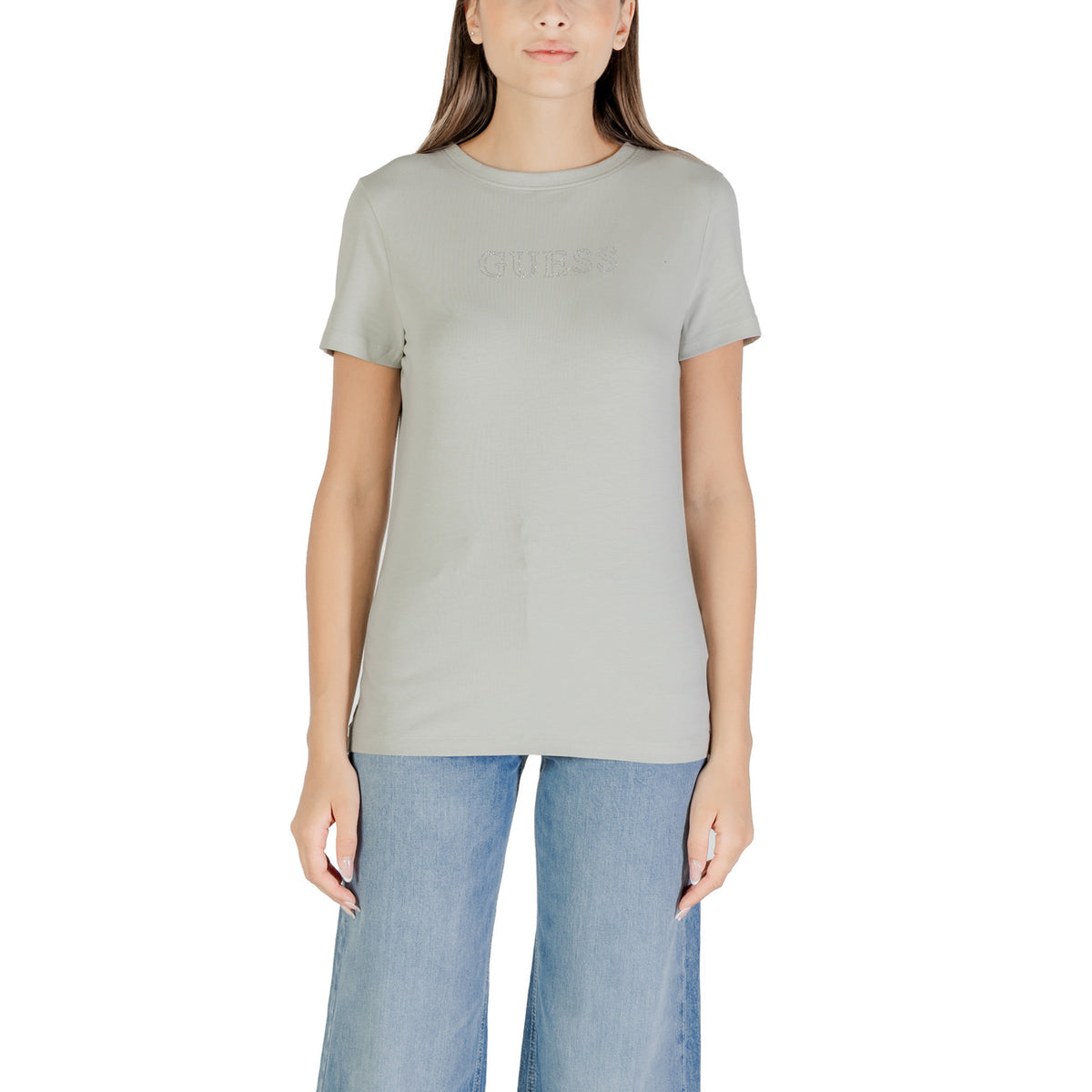 T-shirt Guess Active BRIANA SS donna verde con stampa maniche corte scollo tondo - vista frontale indossata da modello