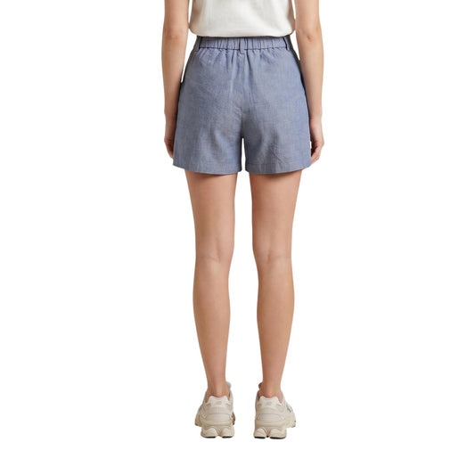 Only Onllinda Bermuda Sartoriali; Azzurro Melange. 50% Poliestere Riciclato, 3% Elastam. Vita alta, pieghe frontali, chiusura con gancio e zip. Stile elegante e leggero per la stagione estiva. Vista posteriore