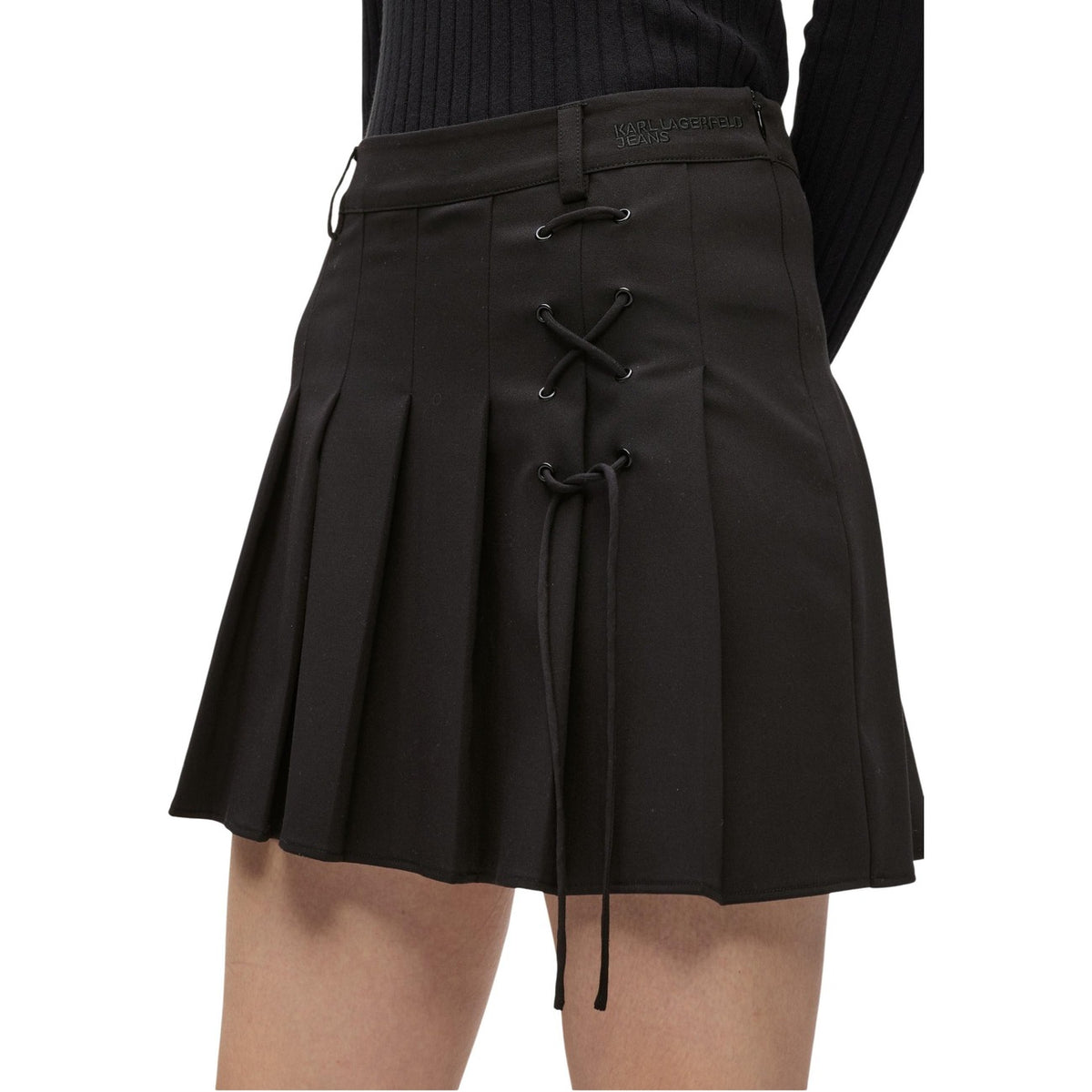 Dettaglio minigonna Karl Lagerfeld Jeans PLEATED donna nera con plissé e vestibilità regular