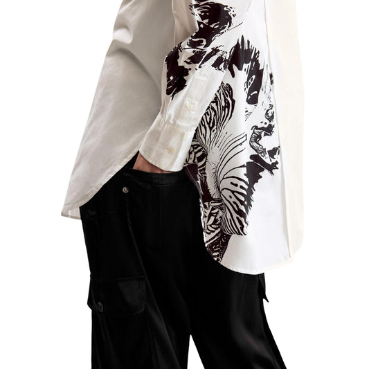 Camicia a maniche lunghe dal taglio oversize, con fondo liscio e stampa disegnata da M. Christian Lacroix.
Vista posteriore dettaglio