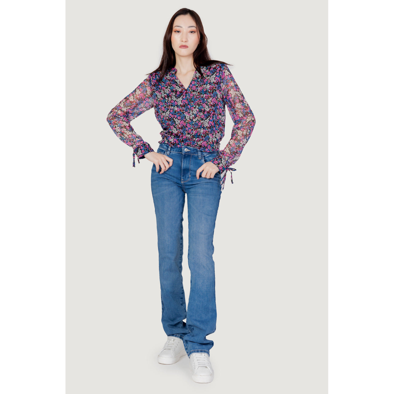 Guess Jeans Donna Blu Zip Bottone Tasche Anteriori Posteriori Cotone 100% Autunno Inverno W3YA15D52F2