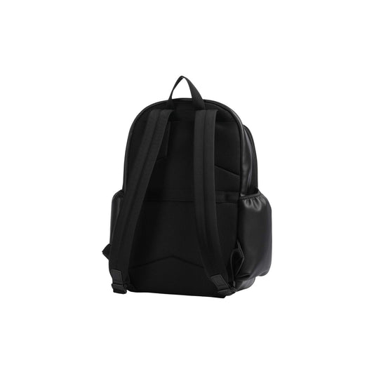 Zaino BOSS uomo nero modello Jace Backpack. Zaino porta PC e da lavoro capiente in materiale riciclato nero con tasche laterali, schienale e spallacci imbottiti stile minimal, elegante e casual business.