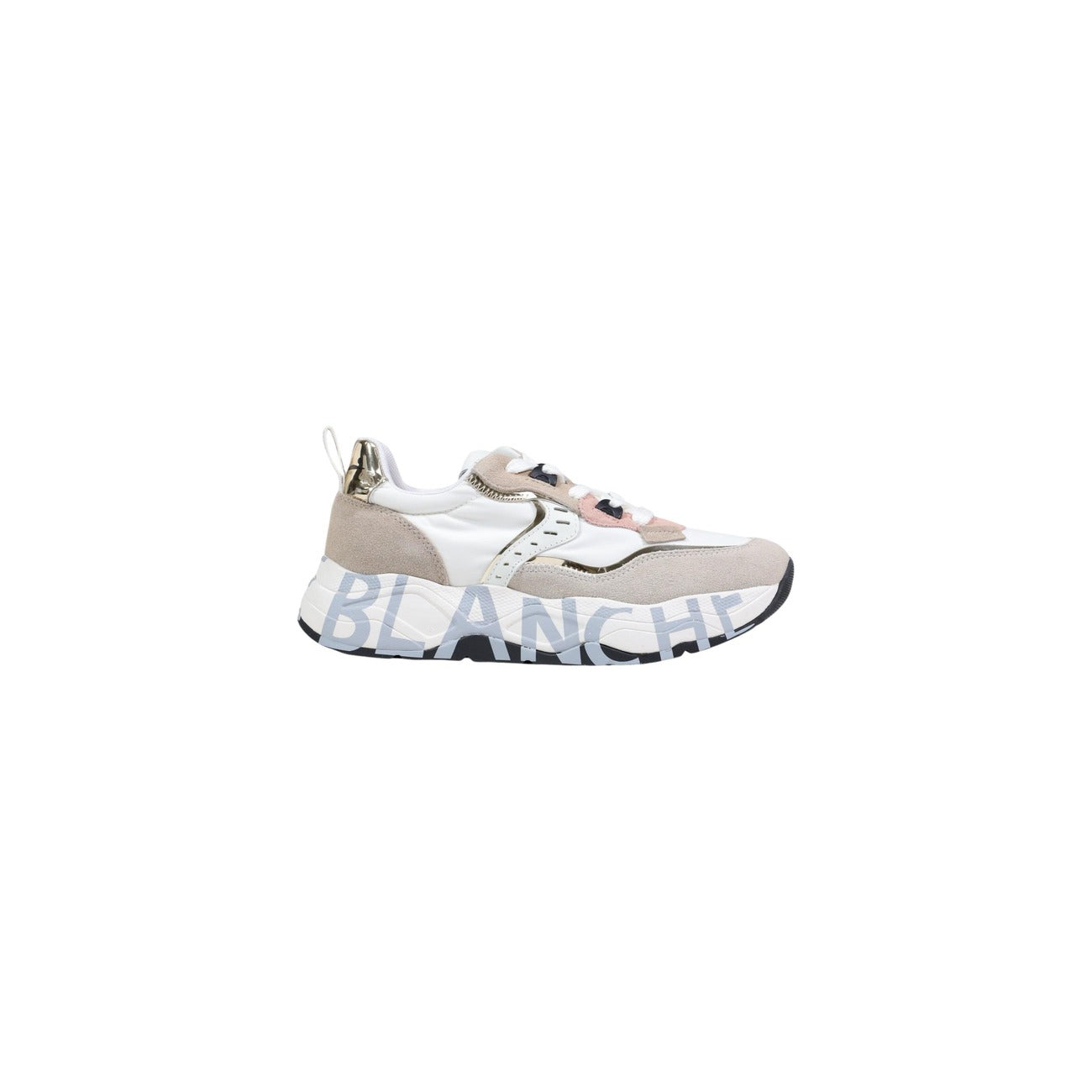 Voile Blanche CLUB105; sneakers chunky in suede e nylon con suola grafica e dettagli metallizzati. Stile distintivo, comfort superiore e materiali di alta qualità. beige rosa e bianche con scritta azzurra. Vista laterale
