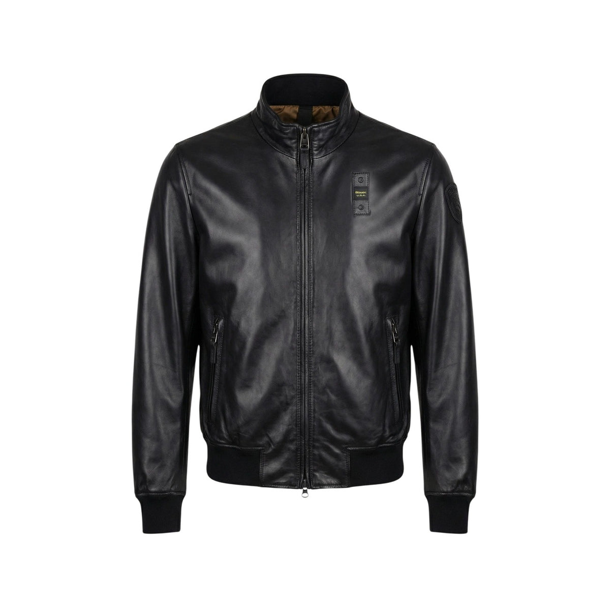 Giacca nera in pelle Blauer Coniston con collo coreana, tasche zippate e fondo elasticizzato; giubbotto in vera pelle dallo stile casual-ricercato. Vista frontale Stesa