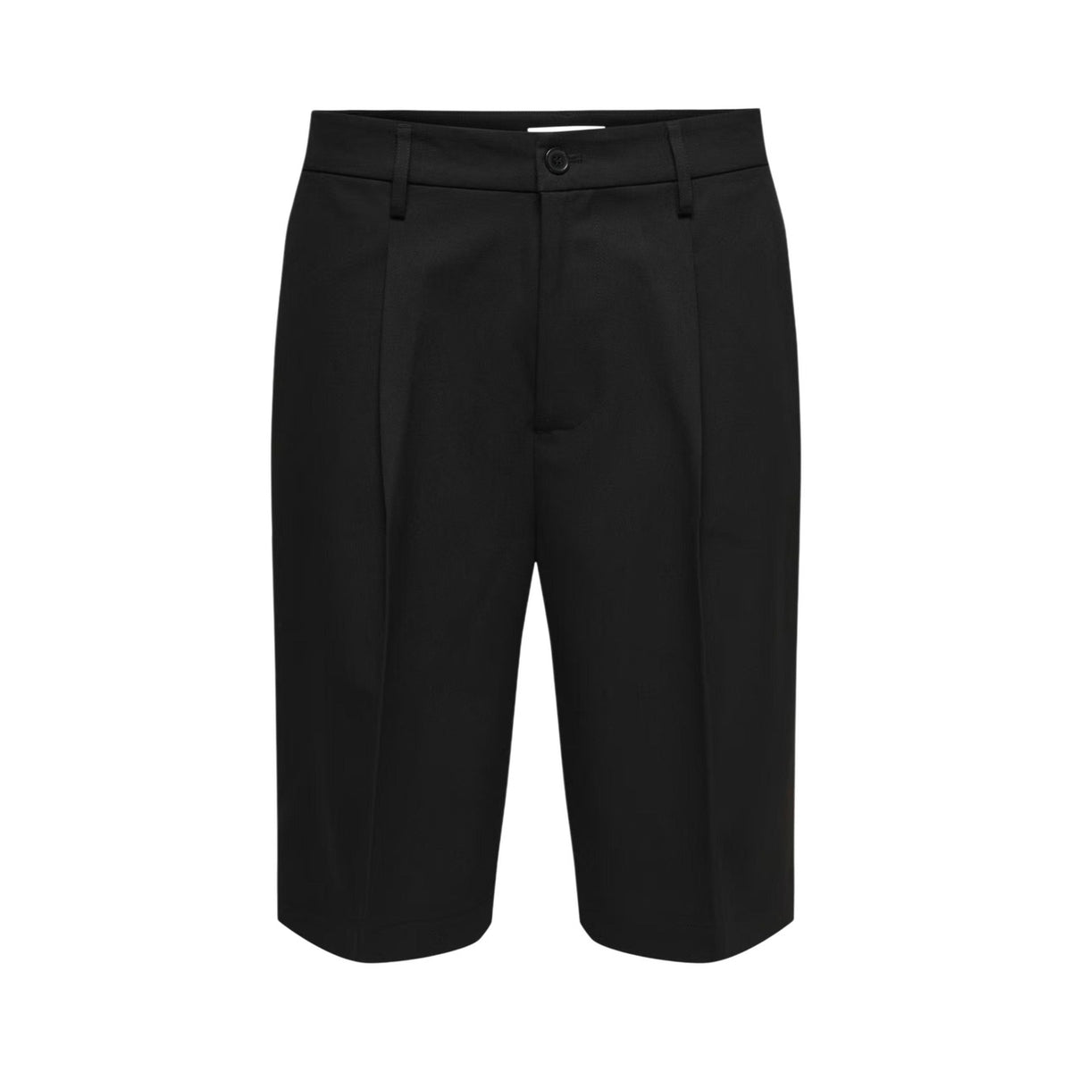 Bermuda Neri Loose Tailored Only & Sons; 78% Poliestere Riciclato. Vestibilità ampia, dettagli sartoriali, tessuto elasticizzato e leggero. Eleganti, sostenibili e freschi per l'estate. Frontale stesa