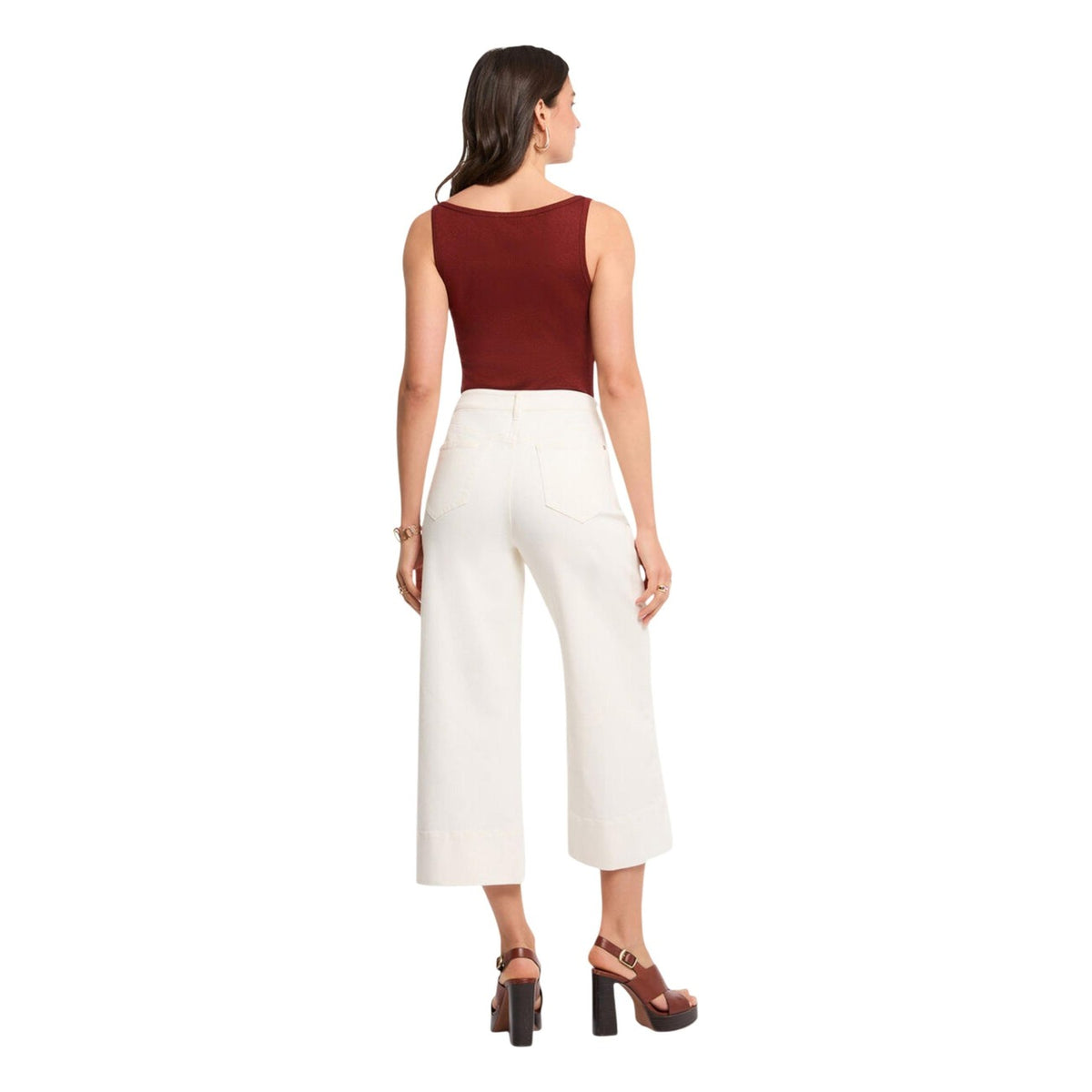 Top Morgan De Toi Didona; 78% viscosa, 16% poliestere, 6% fibre sintetiche. Spalline intrecciate, scollo rotondo, tessuto fluido. Canotta elegante, fresca e versatile. Colore marrone vista posteriore