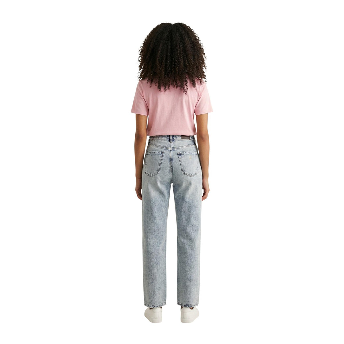 ONLY Popcorn Box Tee; rosa, 100% cotone, stampa grafica, taglio corto. La t-shirt giocosa e trendy per il tempo libero. Vista frontale figura intera