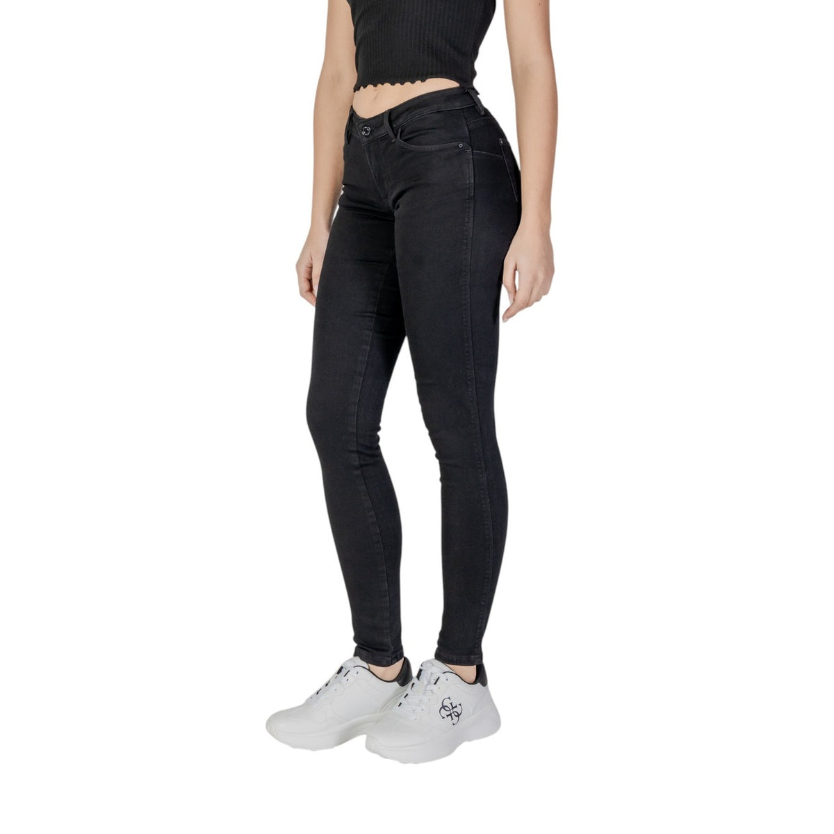 Jeans Guess skinny realizzati 92% di cotone, il 2% di elastam/lycra e il 6% di elastomultiester. Vista frontale laterale