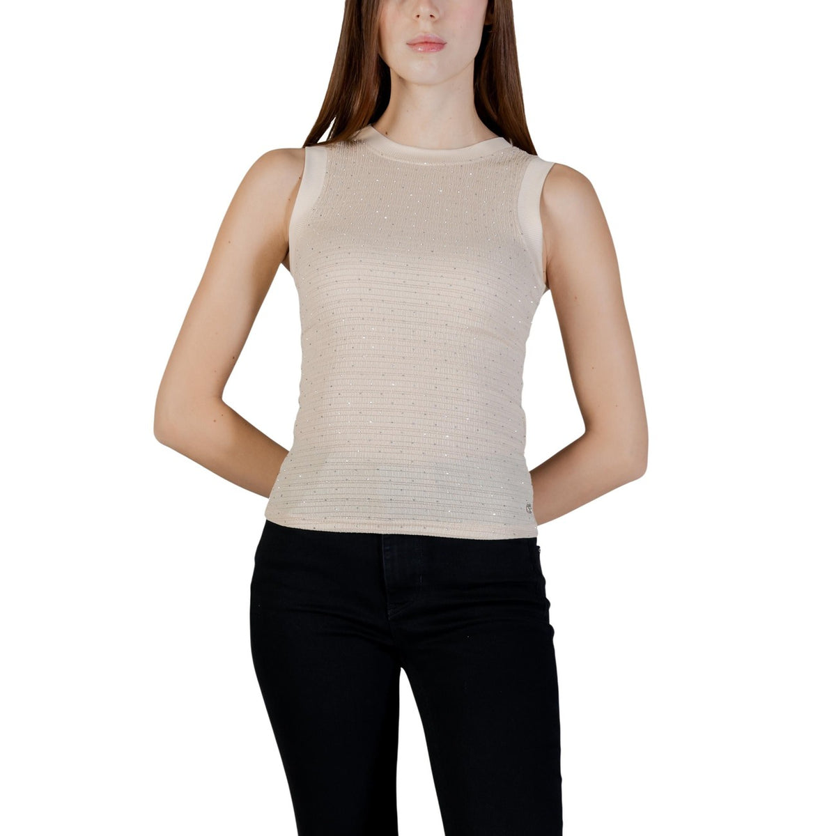 Canotta donna Guess modello SL FRANCINE SMOCK HOTFIX beige in poliestere 98% smanicata con scollo tondo