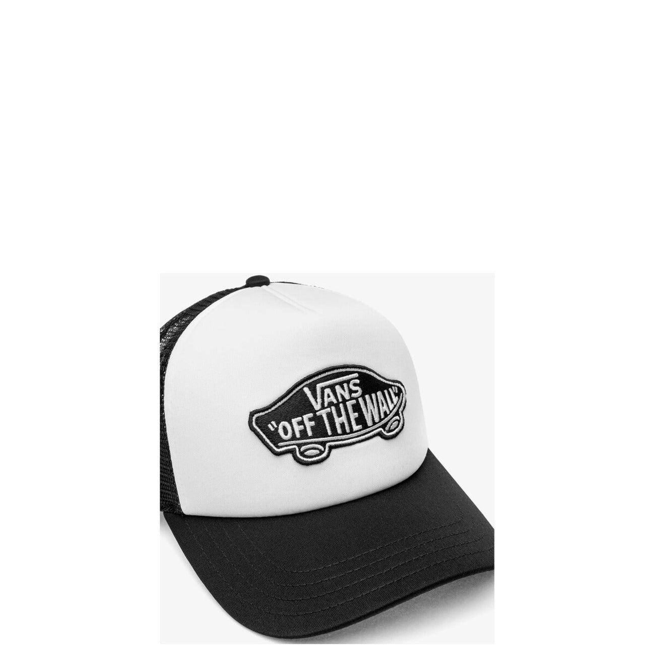 Cappellino Vans Trucker; 5 pannelli, visiera curva, retro in mesh, regolabile. Il classico stile Vans sempre attuale. Vista frontale