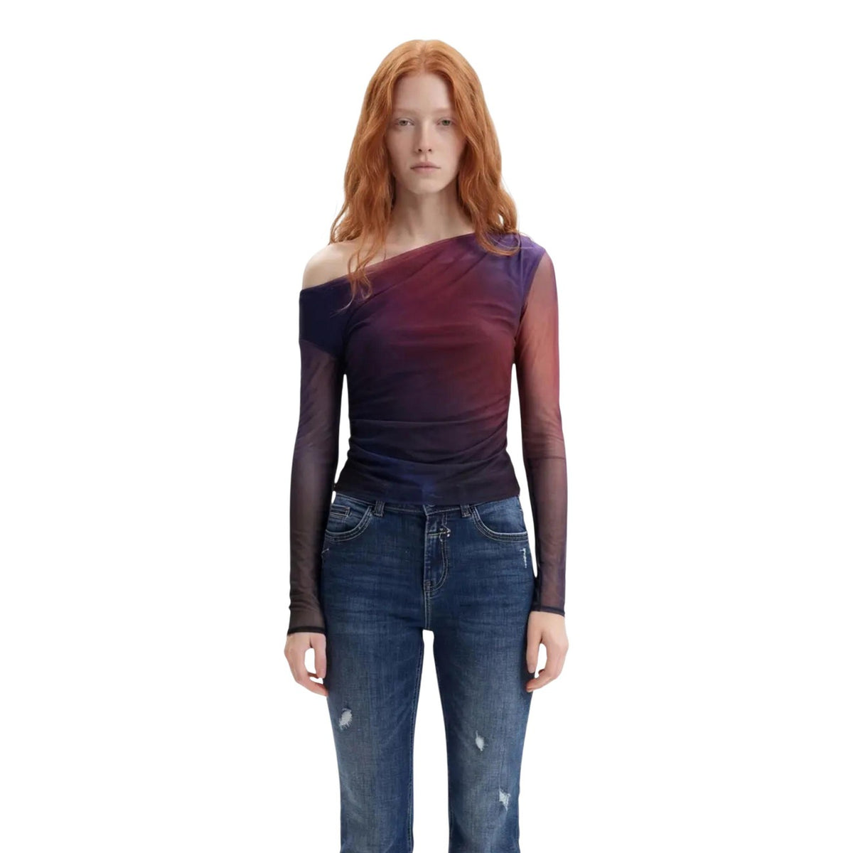 Maglia tulle Desigual donna blu viola Estambul TS_ESTAMBUL. T-shirt elegante a maniche lunghe aderenti in tessuto tulle con scollo a barca e morbido drappeggio frontale, collezione autunno inverno.