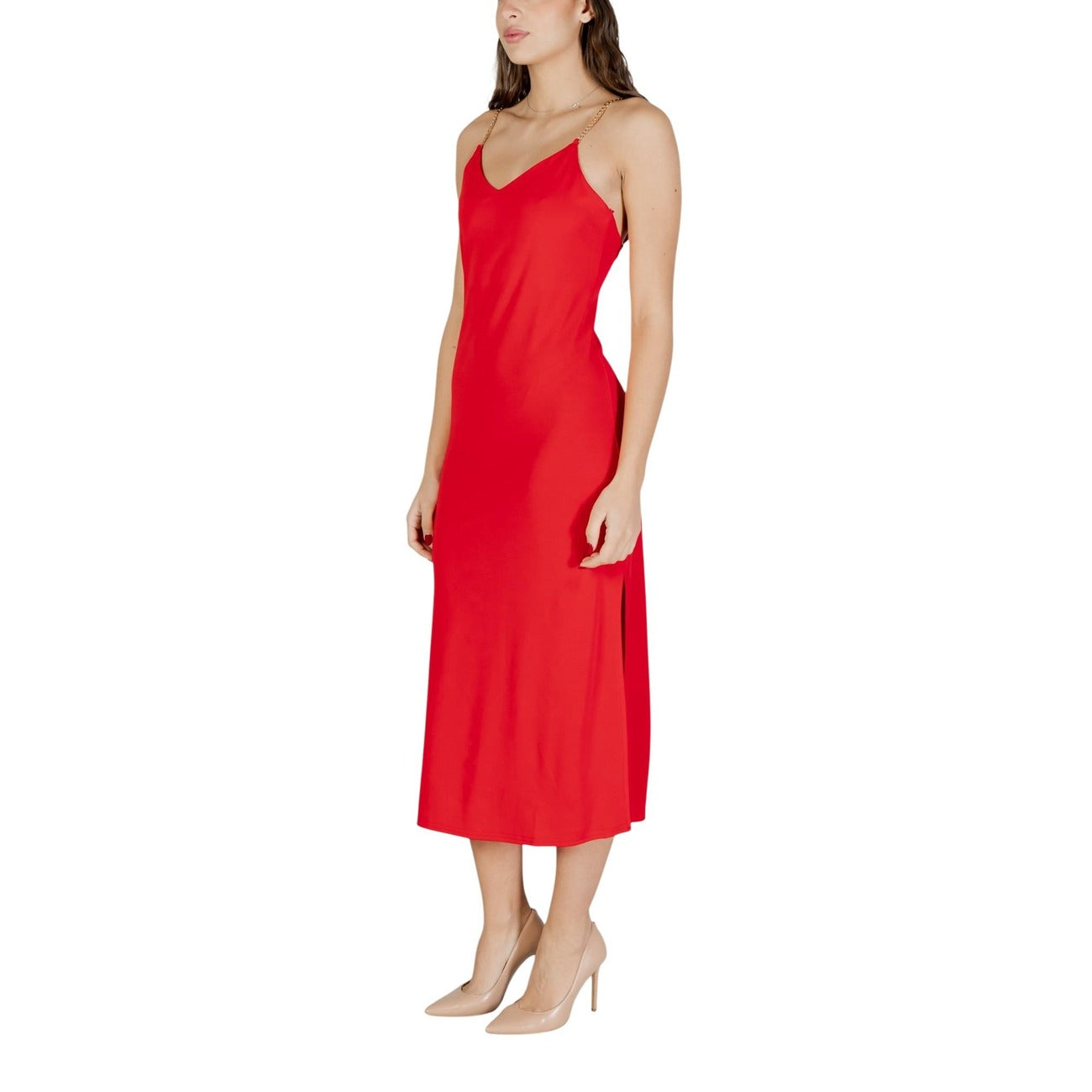 Abito Morgan De Toi donna rosso lungo con spalline scollo a V - vista laterale indossata da modello