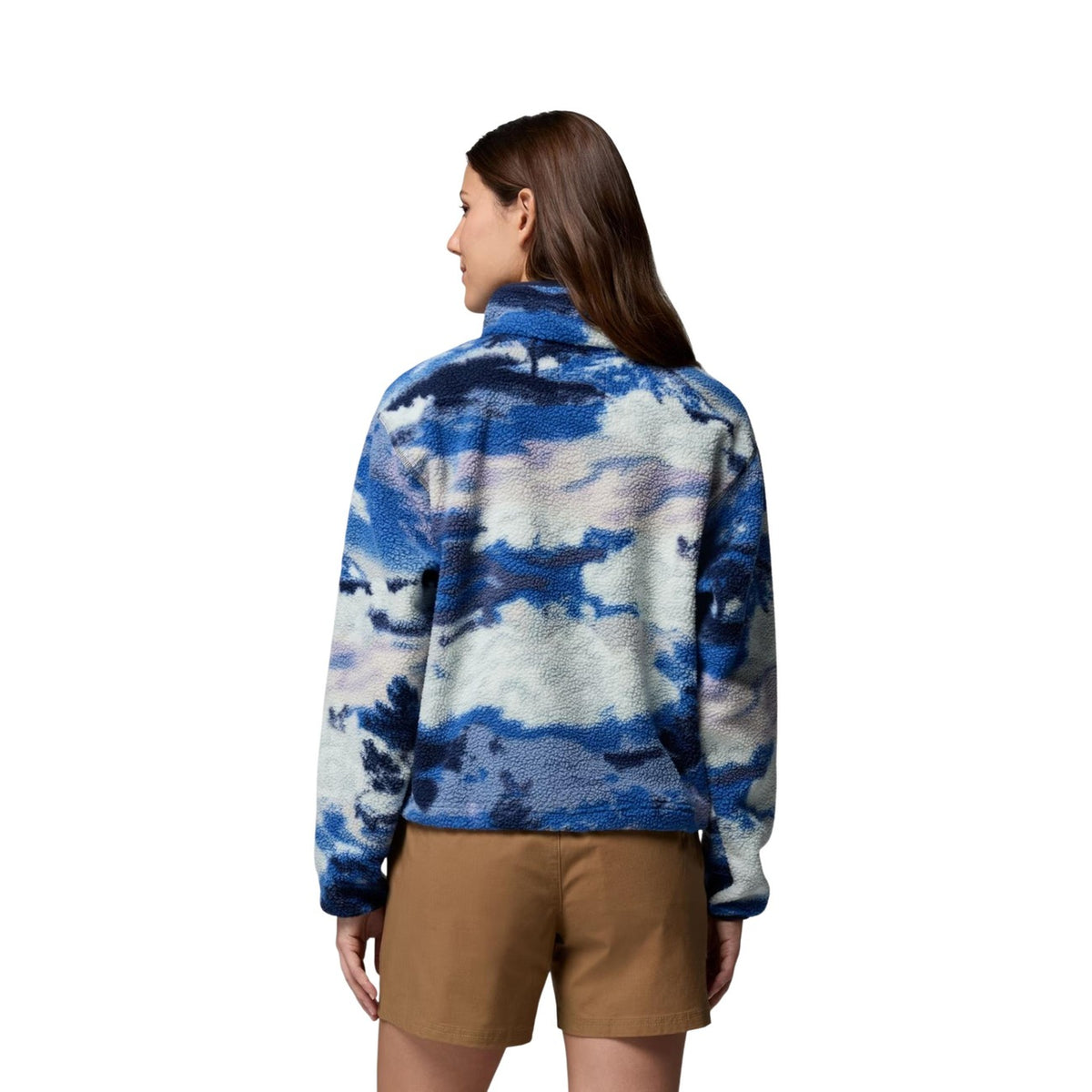Pile Columbia donna Helvetia II cropped. Pullover in soffice pile Sherpa a pelo lungo con abbottonatura corta, taschino con cerniera sul petto, coulisse sul fondo e design ecosostenibile senza PFAS per outdoor e città