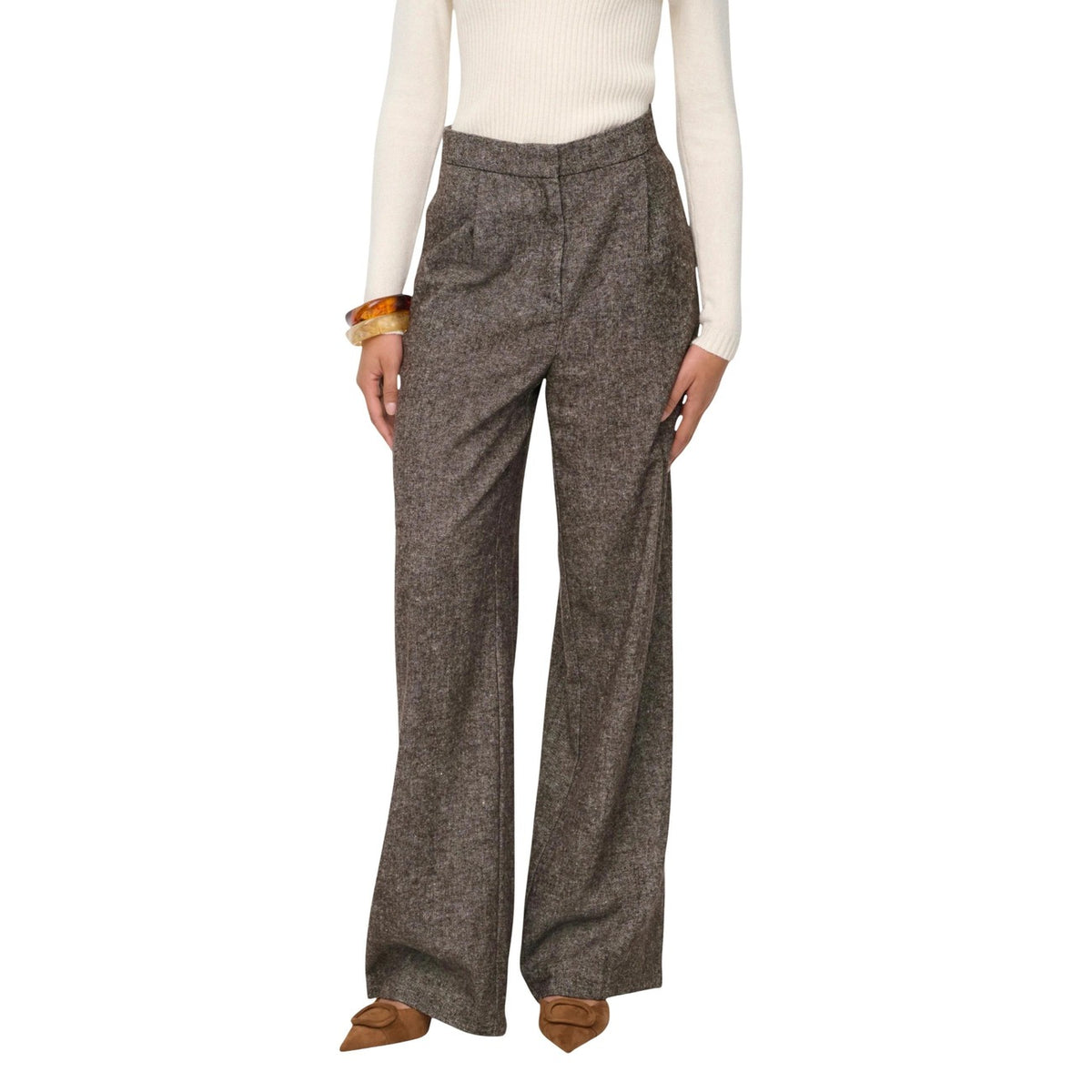 Pantaloni Only Onlbekka Wide; Effetto Lana. Vita alta, gamba larga, tessuto riciclato stretch. Pantalone palazzo donna elegante e versatile, Colore marrone vista frontale