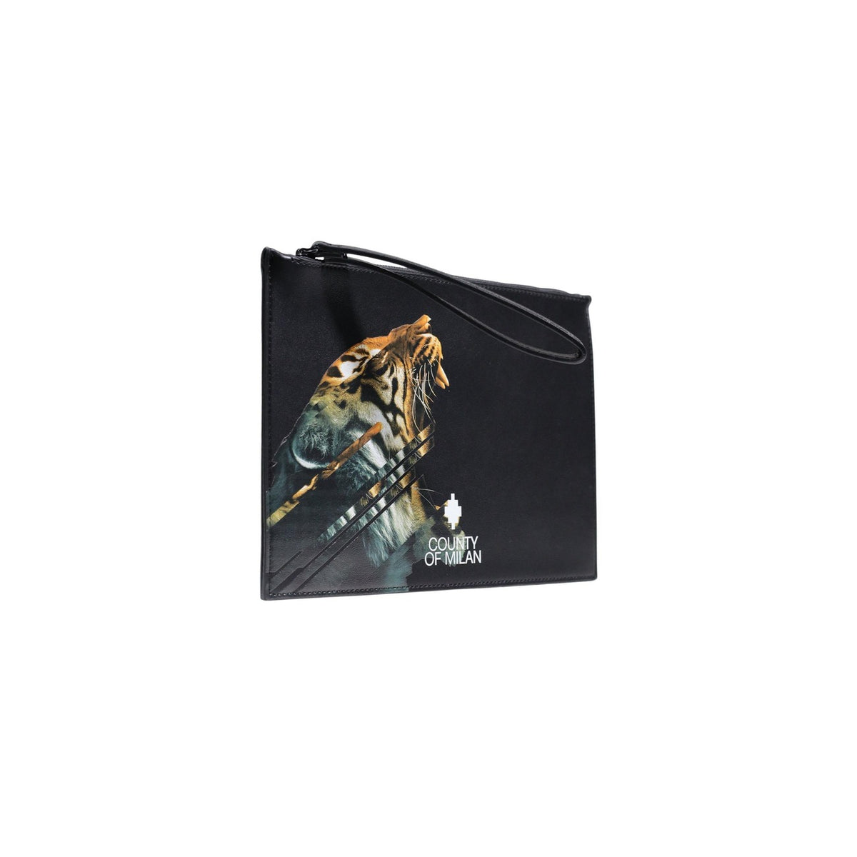 Pochette Marcelo Burlon El Comas; ecopelle nera, stampa tigre, chiusura zip. Polsiera inclusa, logo a contrasto, accessorio uomo luxury street.