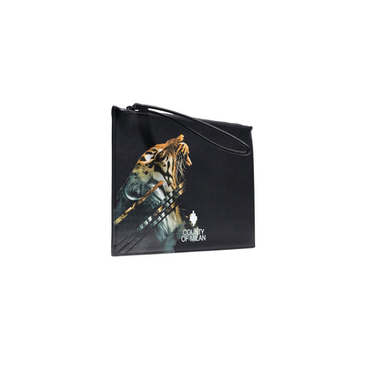 Pochette Marcelo Burlon El Comas; ecopelle nera, stampa tigre, chiusura zip. Polsiera inclusa, logo a contrasto, accessorio uomo luxury street.