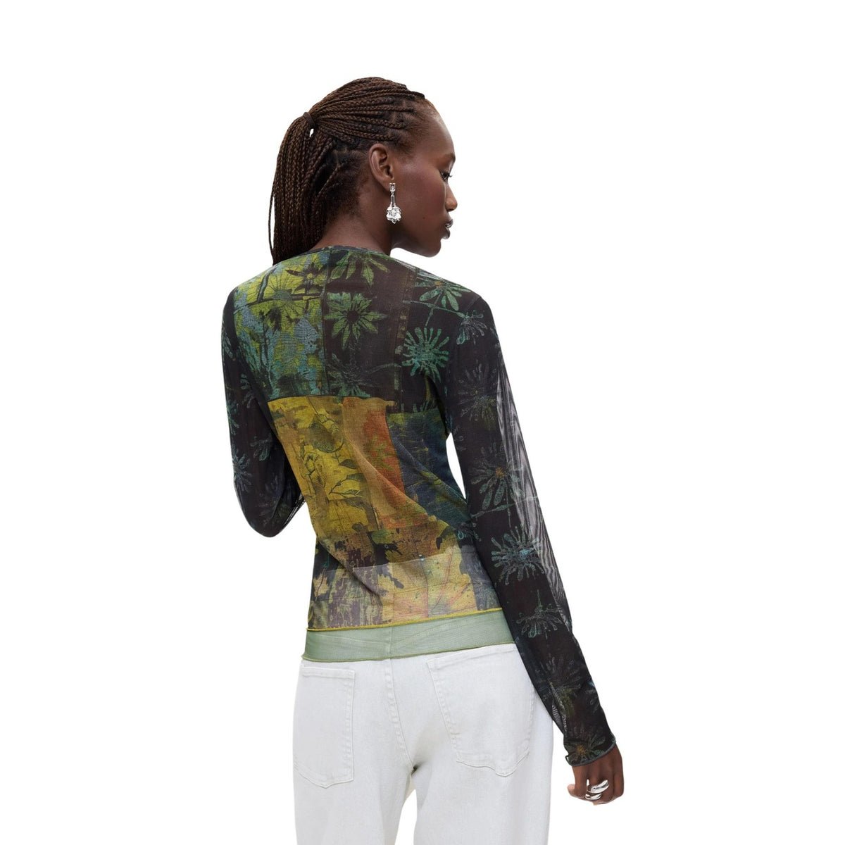 Maglia tulle Desigual donna nero floreale TS_VILNA. T-shirt a maniche lunghe aderenti in rete semitrasparente con fantasia floreale multicolore, cuciture a vista e orlo con finitura ondulata, collezione autunno inverno.