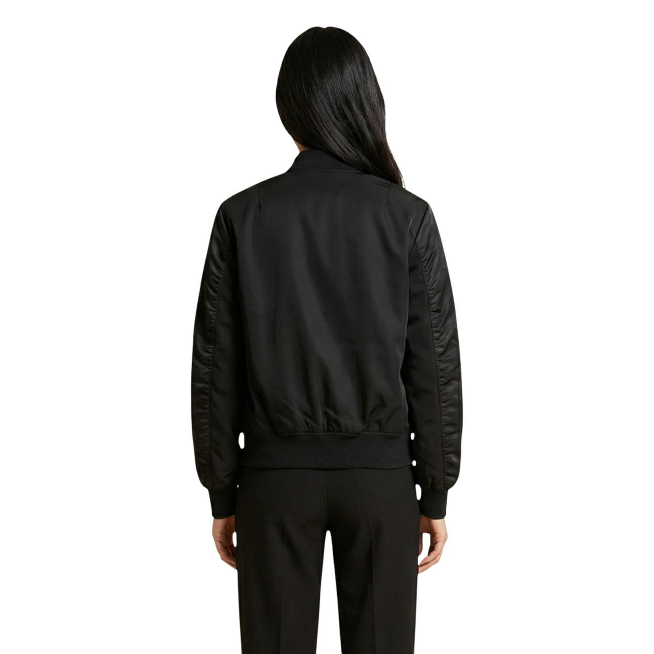 Giacca Blauer donna nera con cerniera scollo tondo - vista posteriore retro indossata da modella