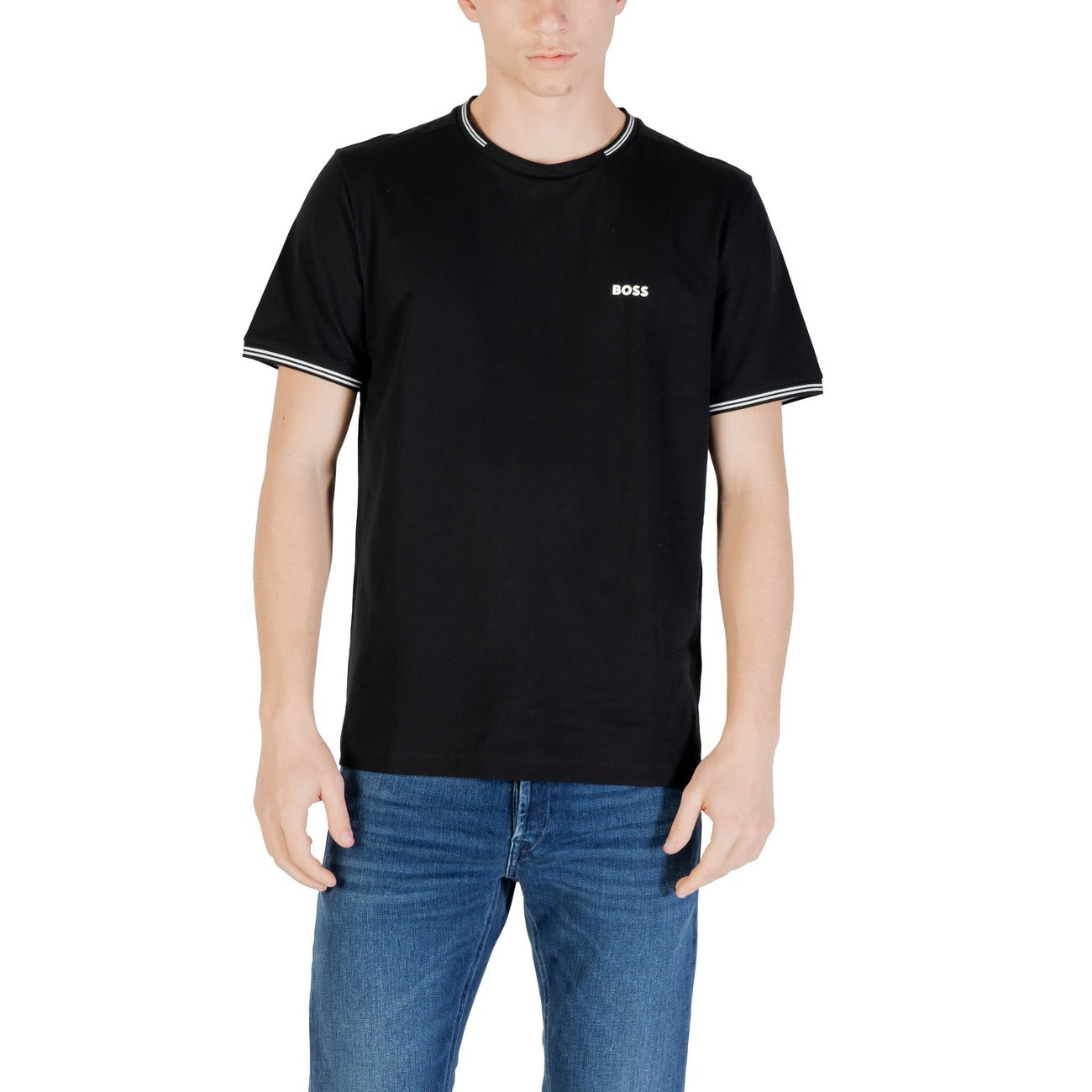 T-shirt BOSS Uomo Nera; 92% Cotone, 8% Elastam. Tessuto piqué elasticizzato, vestibilità regular, logo e righe a contrasto. Lavabile a 30°C, stile casual-premium.