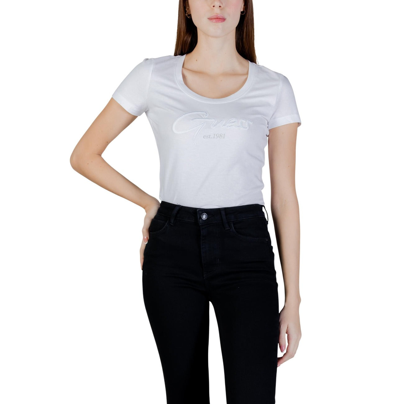 T-shirt donna Guess modello SS CN GUESS SCRIPT TEE bianca in cotone 95% a maniche corte con stampa logo