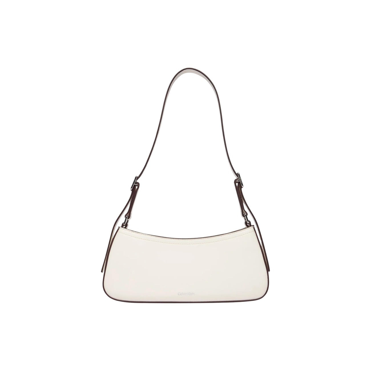 Calvin Klein CK Small Shoulder Bag; 51% poliestere riciclato, logo metallico, tracolla regolabile. La borsa a spalla chic e compatta per look day-to-night. Colore bianco. Vista posteriore