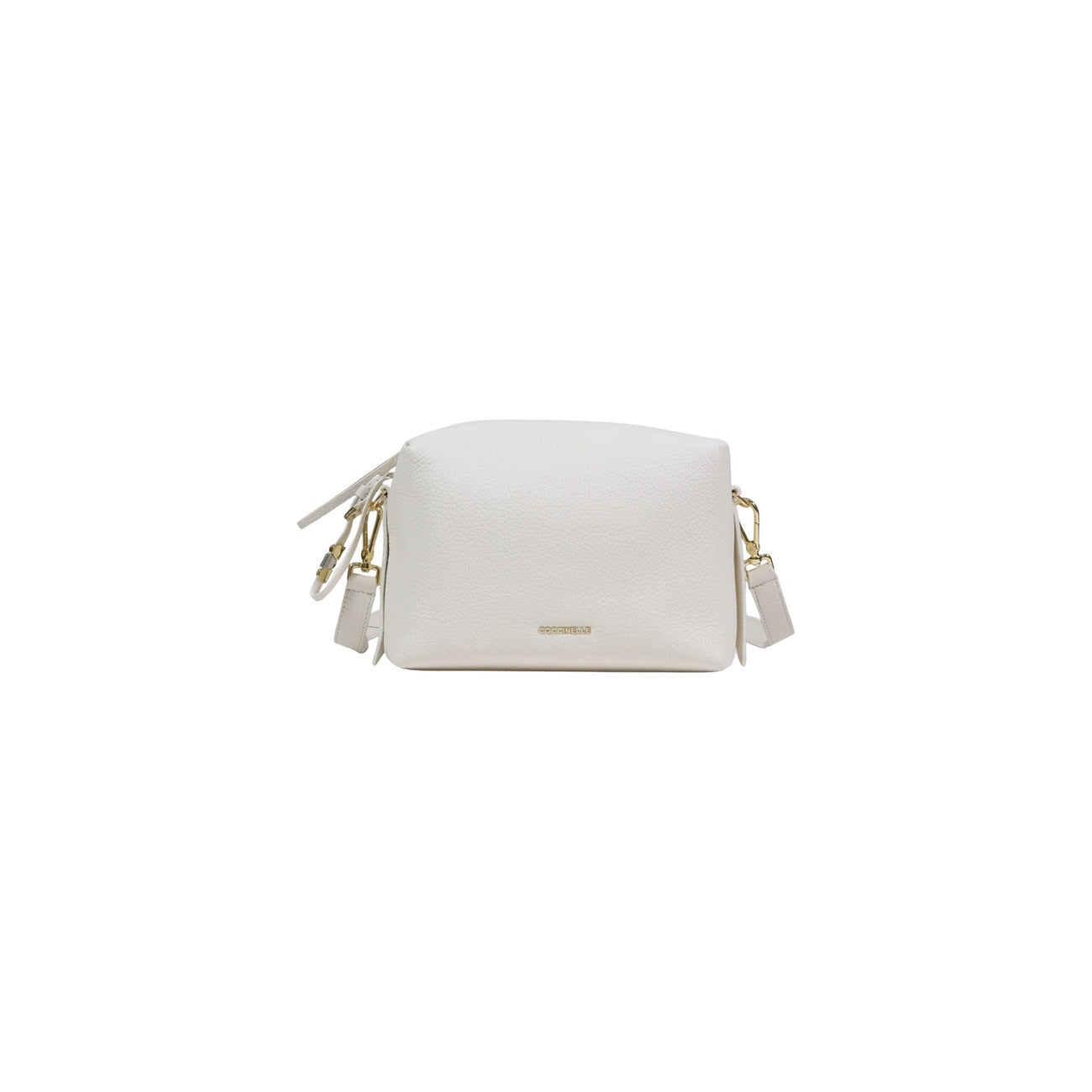 Coccinelle Pochette Nory; pelle bianca a grana, chiusura zip, logo metallico. Dimensioni 23x18x8.5 cm. Elegante, compatta e versatile. Vista frontale