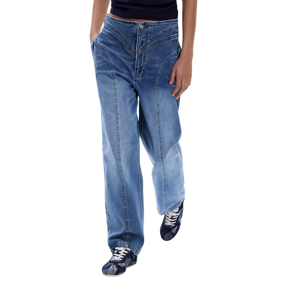 Desigual jeans DEGRAD donna vestibilità mom e regular. Realizzati in 99% cotone e 1% elastan/lycra Vista frontale