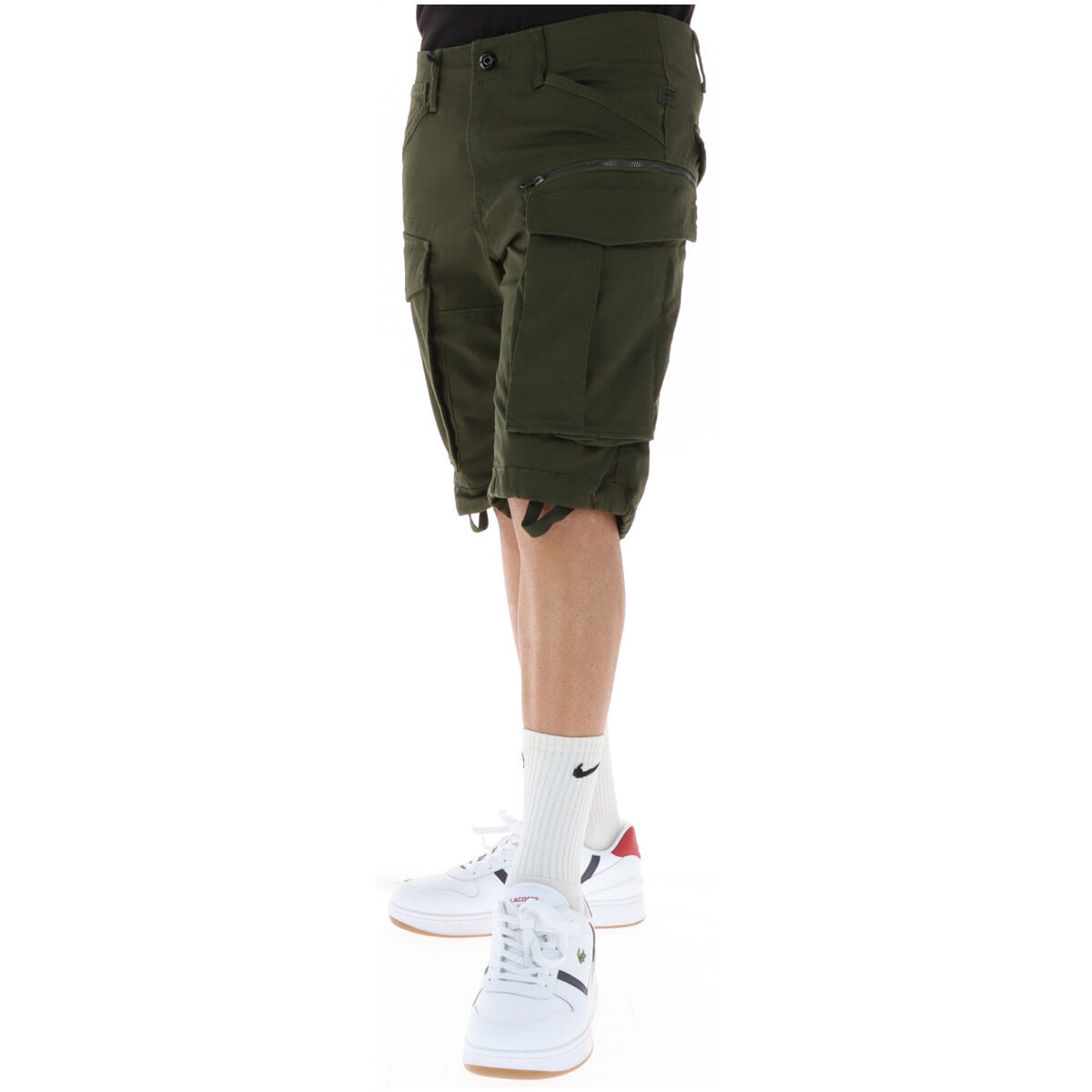 G-STAR Tapered Cargo Verde Scuro; vita bassa, multitasche, chiusura lampo. Lo stile utility-urban definitivo in puro cotone. Vista laterale