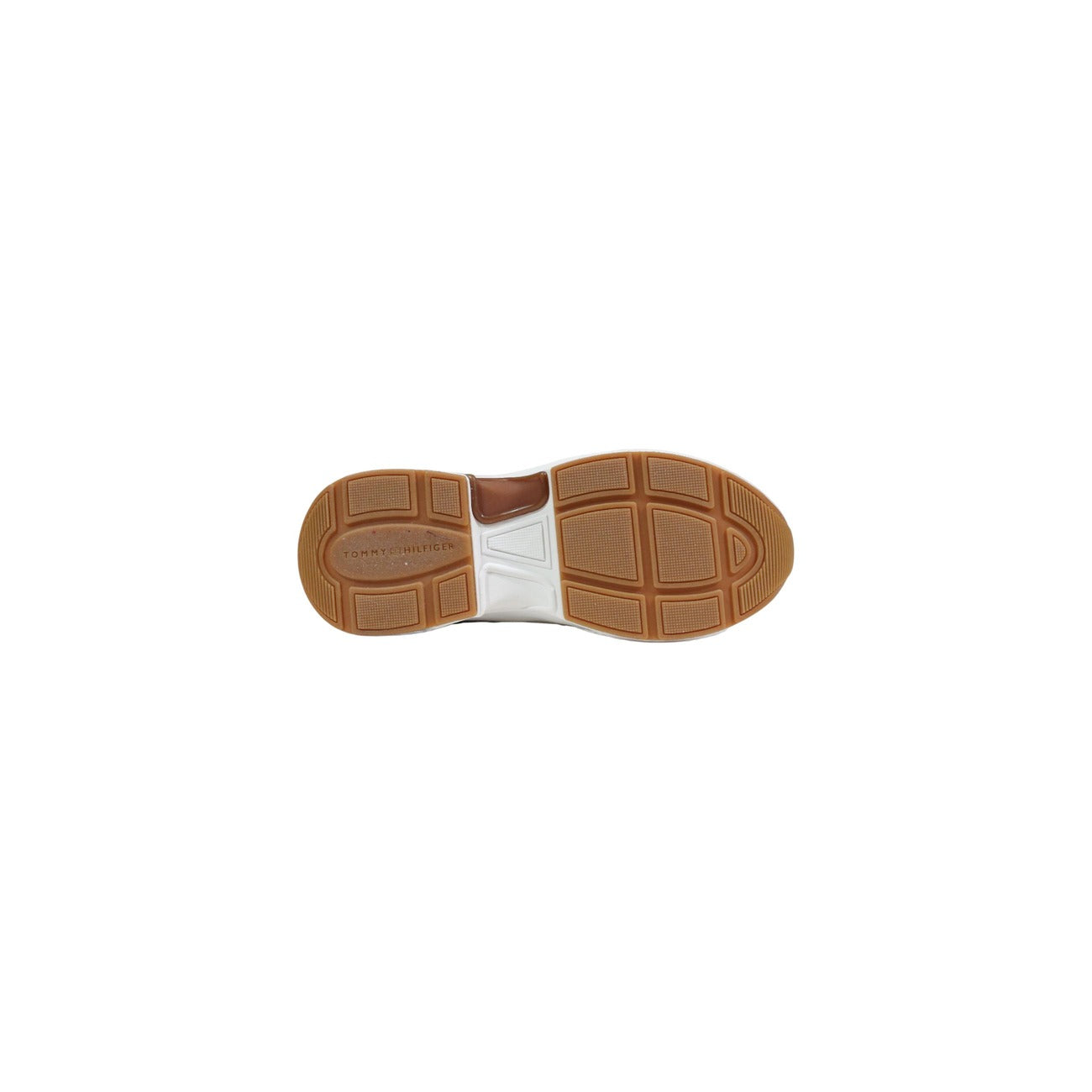 Sneakers Tommy Hilfiger Gold; 100% Nappa metallizzata. Suola chunky, interno traspirante in poliestere, soletta rimovibile. Dettagli branding smaltati, stile running anni '90, stagione Primavera/Estate. Vista suola