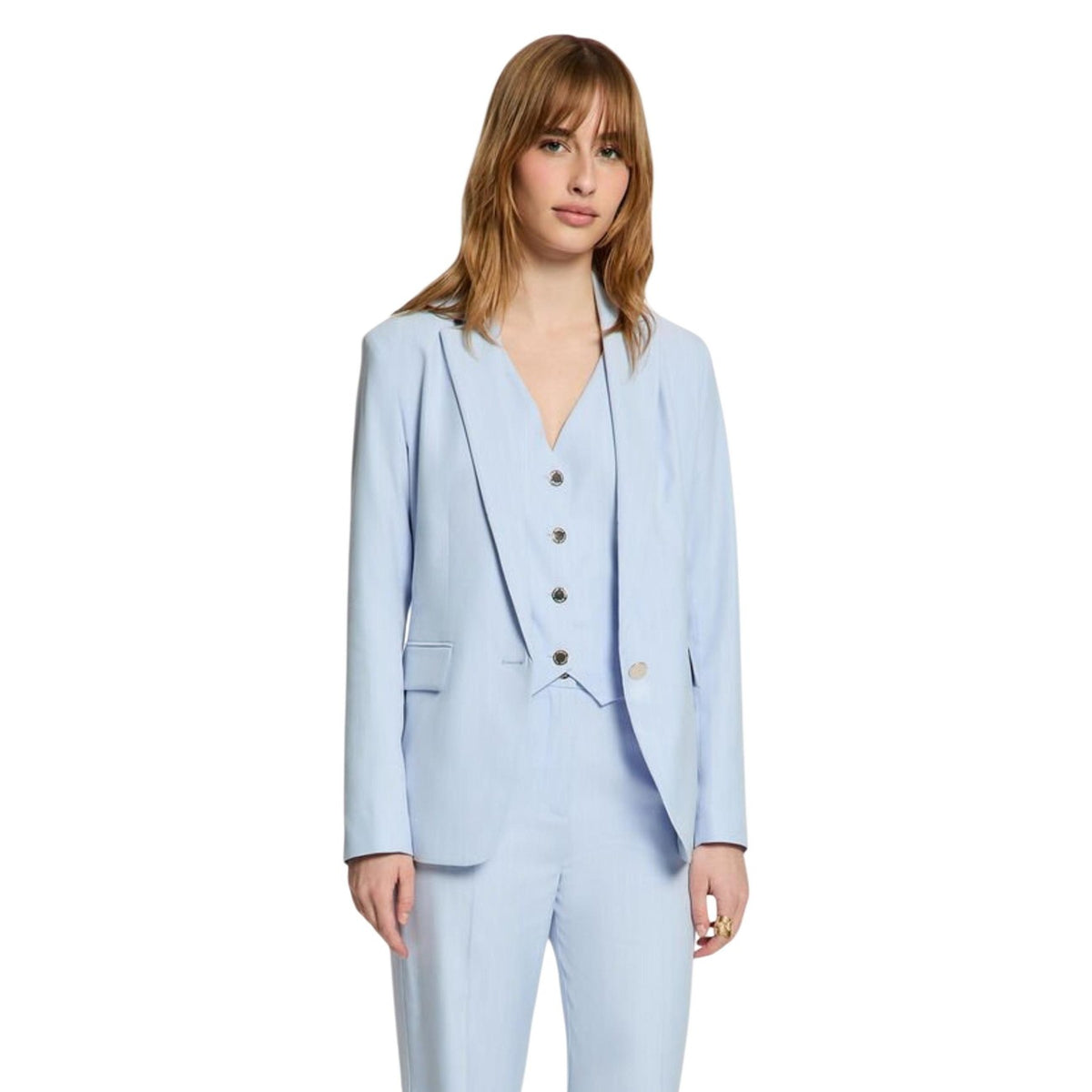 Blazer Morgan De Toi 261-VTYA.F; tessuto elasticizzato premium con viscosa, monopetto, tasche con pattina. Il capospalla sartoriale essenziale per la donna contemporanea. Colore azzurra vista frontale