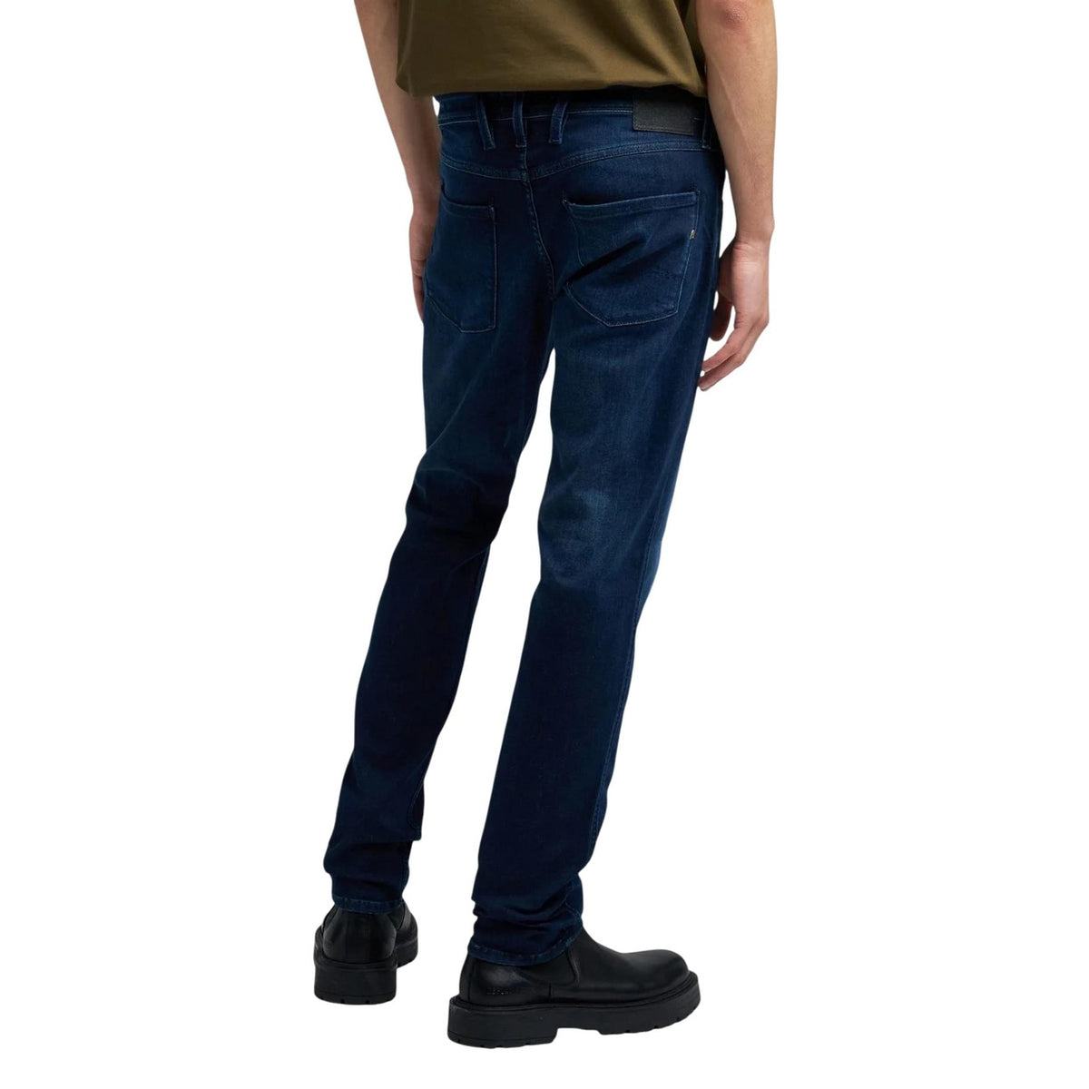 Jeans Replay uomo blu denim con zip e bottone tasche - vista posteriore laterale indossati da modello