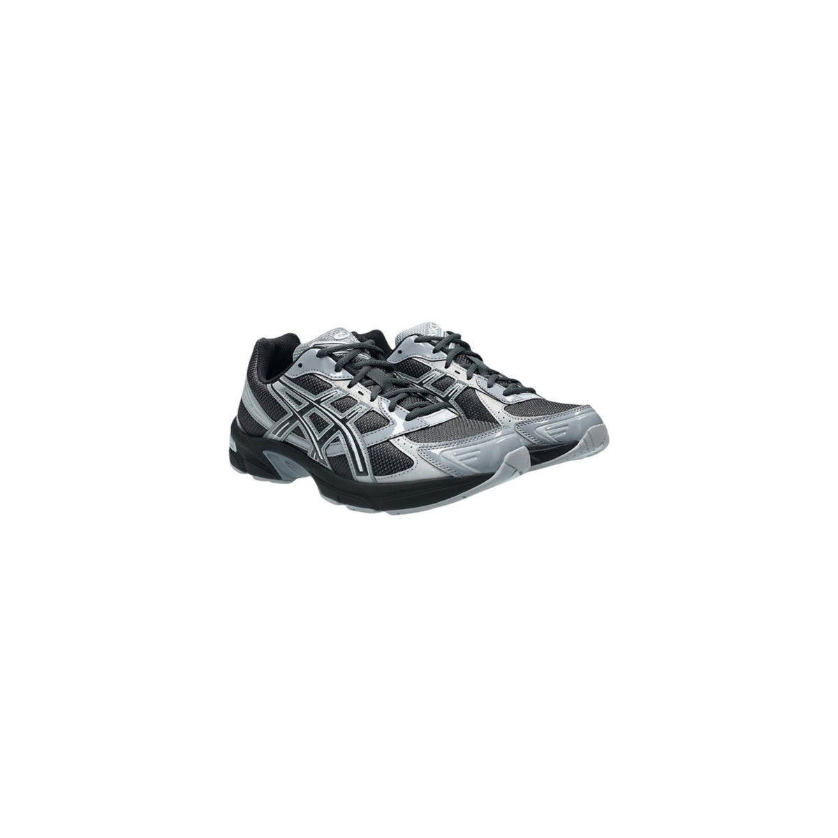 Sneaker Asics GEL-1130 stile running vintage anni 2000 con tecnologia GEL e supporto stabilità. Scarpa sportiva da uomo e donna in mesh e pelle sintetica argentata stile urban streetwear e normcore.